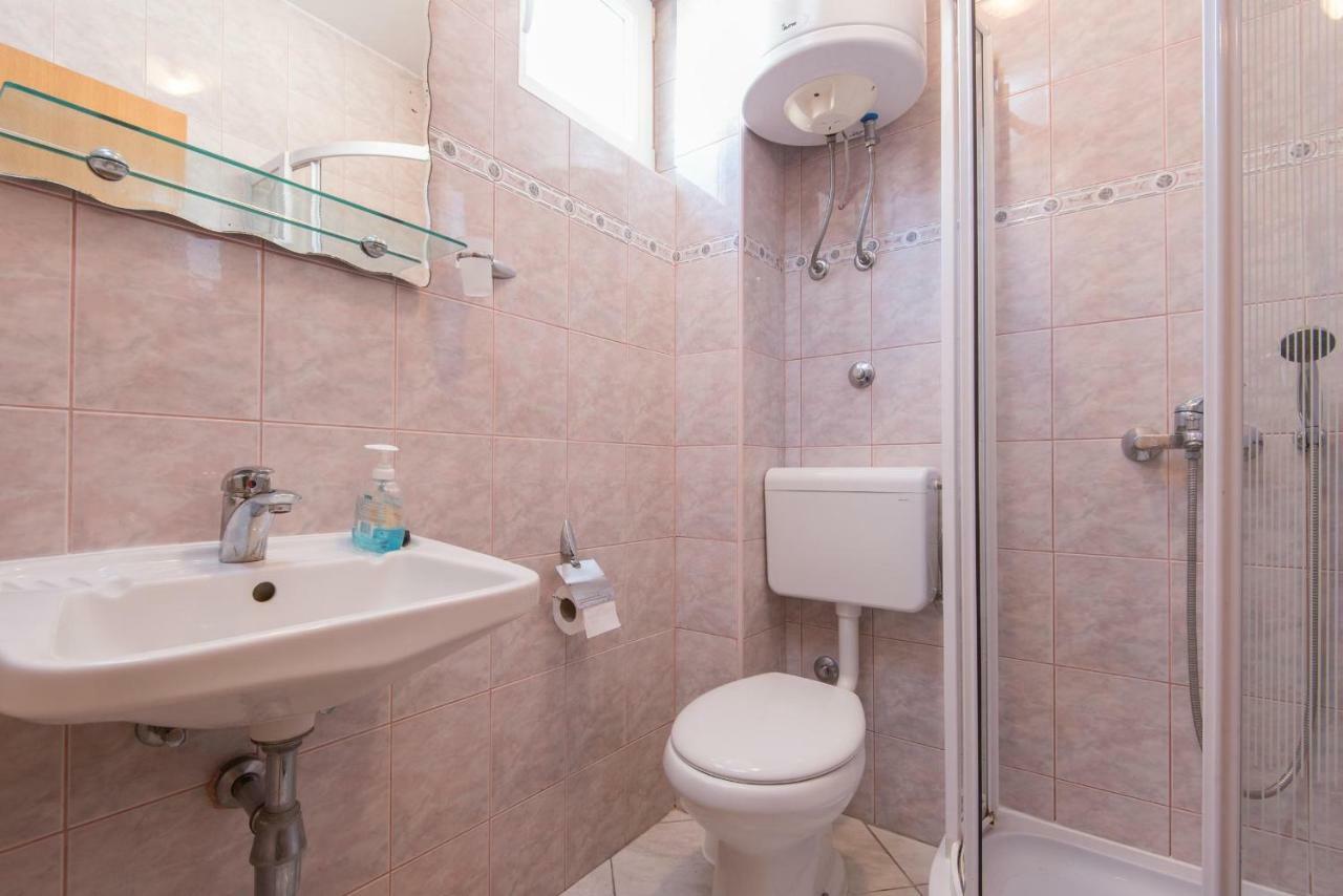 Apartmani Villa Lidija โอเรบิก ภายนอก รูปภาพ
