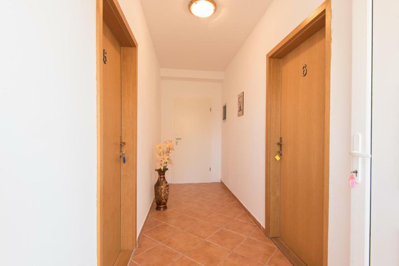 Apartmani Villa Lidija โอเรบิก ภายนอก รูปภาพ
