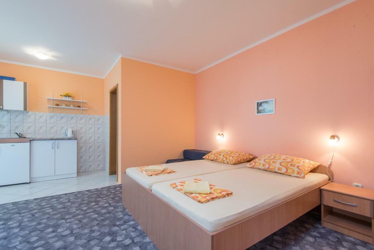 Apartmani Villa Lidija โอเรบิก ภายนอก รูปภาพ