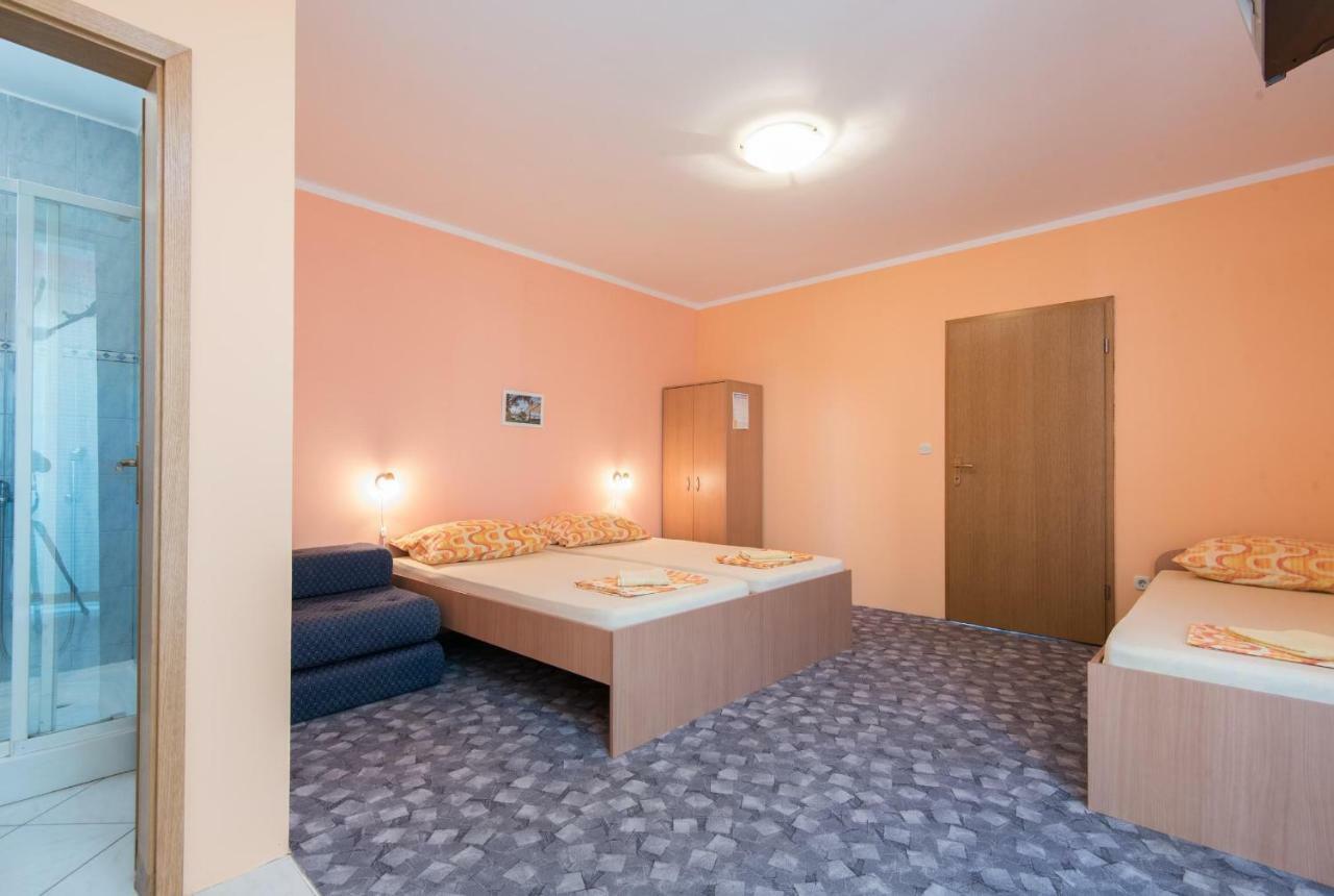 Apartmani Villa Lidija โอเรบิก ภายนอก รูปภาพ