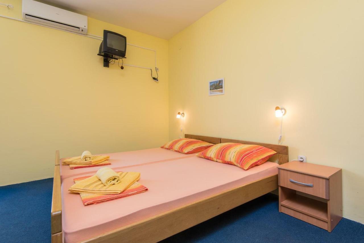 Apartmani Villa Lidija โอเรบิก ภายนอก รูปภาพ